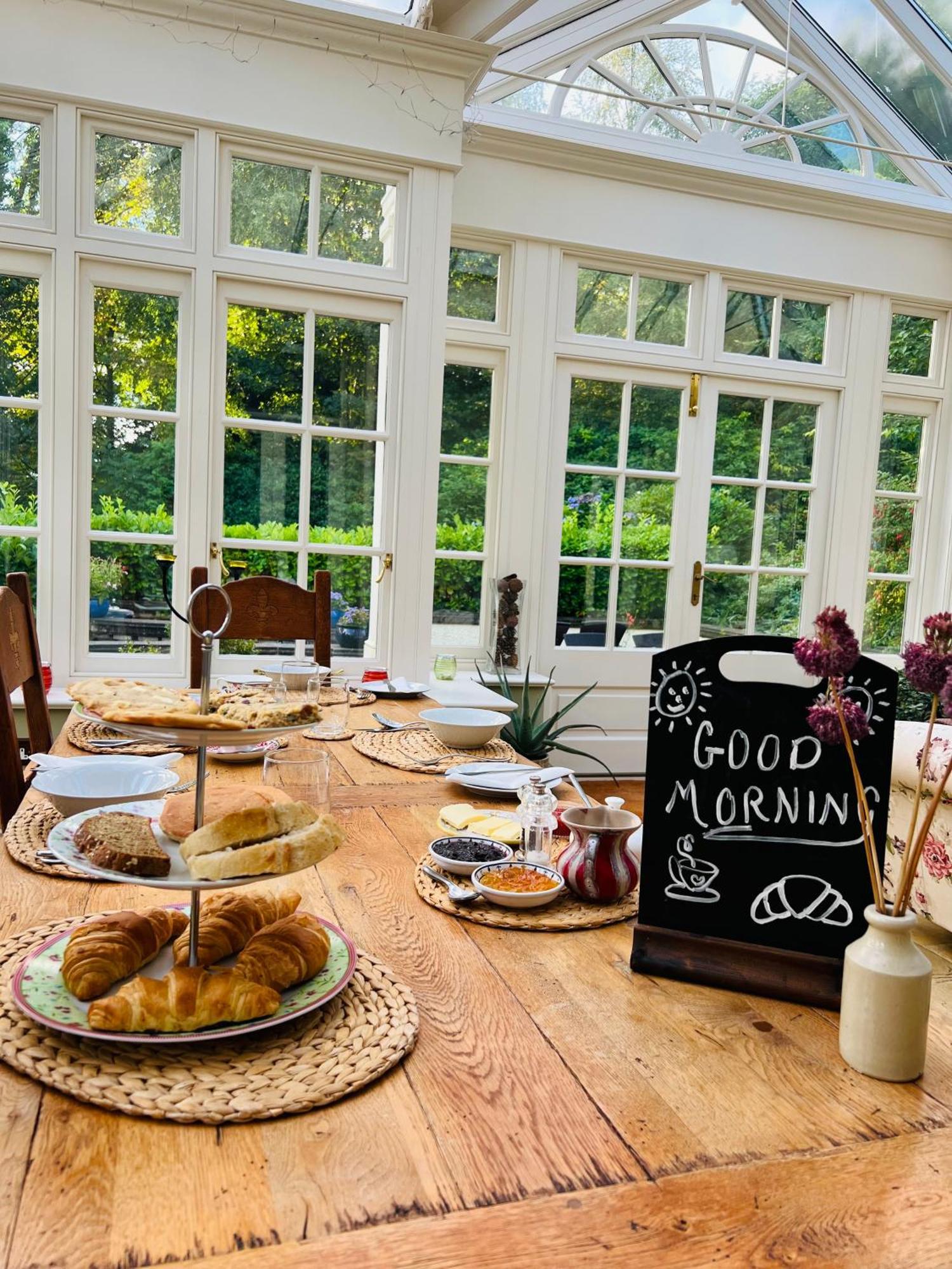 Larchmount House B&B ロンドンデリー エクステリア 写真