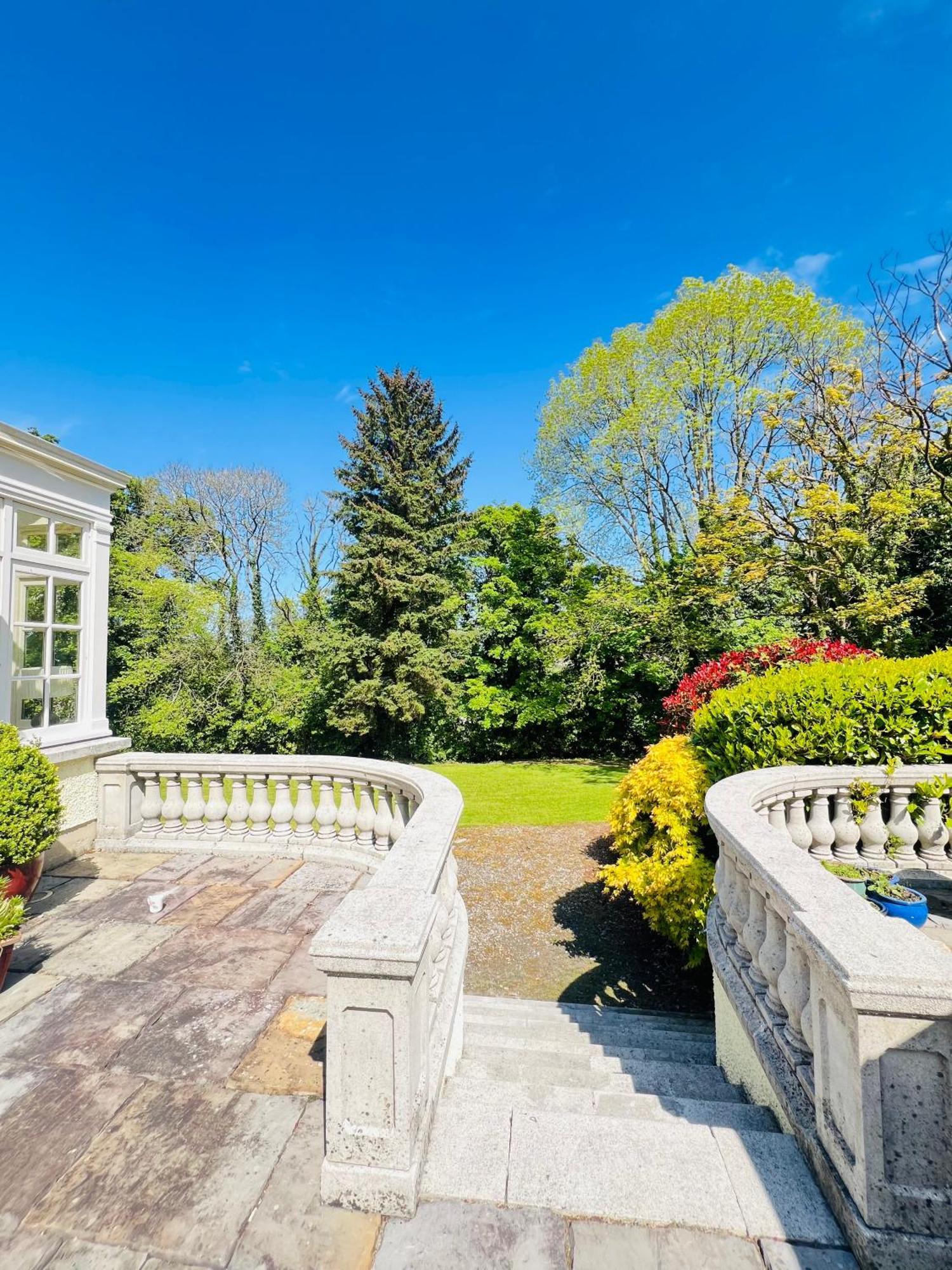 Larchmount House B&B ロンドンデリー エクステリア 写真