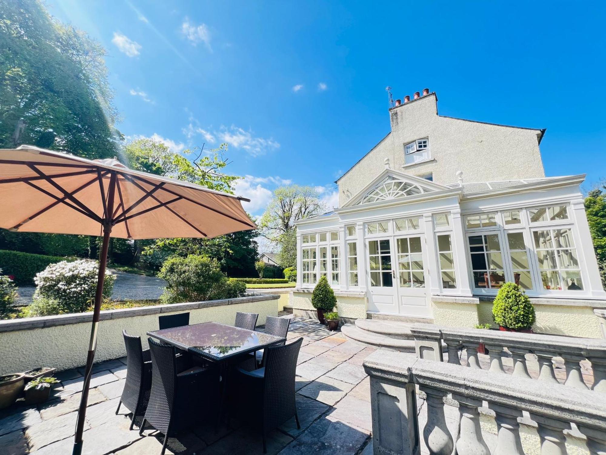 Larchmount House B&B ロンドンデリー エクステリア 写真